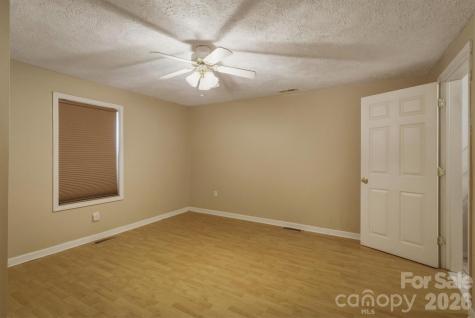 2566 Andrews Circle Lenoir NC 28645