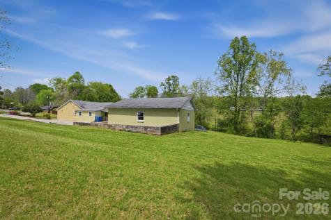 2566 Andrews Circle Lenoir NC 28645