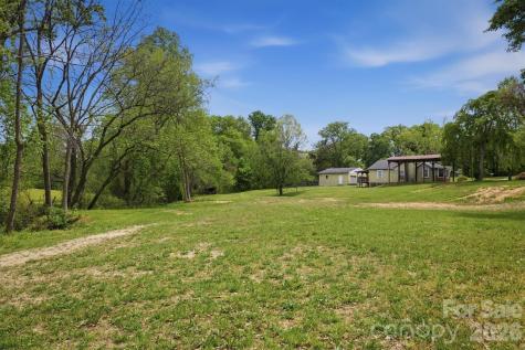 2566 Andrews Circle Lenoir NC 28645