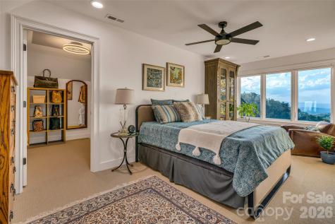 8 Timberwolf Court Asheville NC 28804