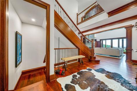 8 Timberwolf Court Asheville NC 28804
