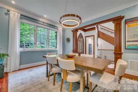 8 Timberwolf Court Asheville NC 28804
