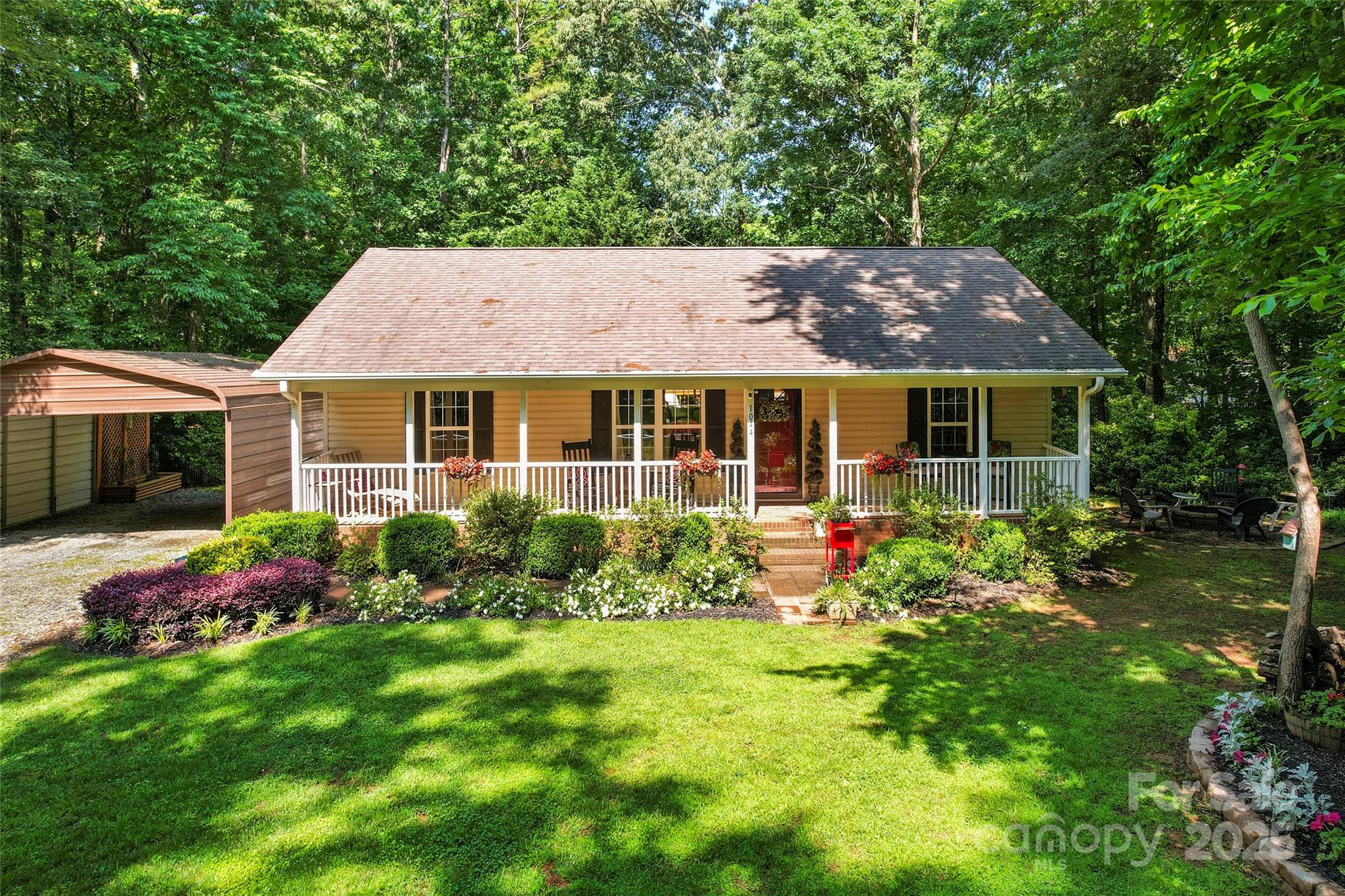 1044 Riverwood Road Lexington NC 27292