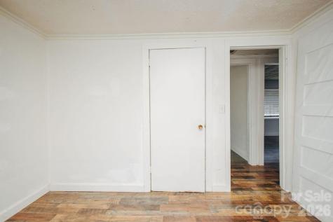 69 W Crawford Street Old Fort NC 28762