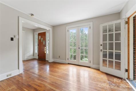 213 Forest Hill Drive Asheville NC 28803