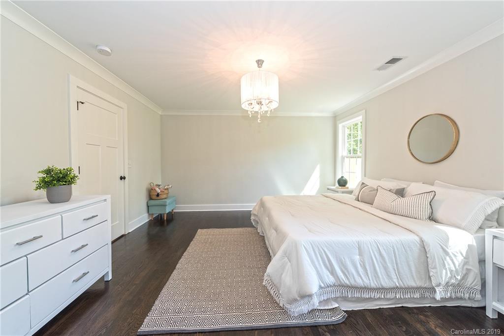 5234 Lynnville Avenue Charlotte NC 28205