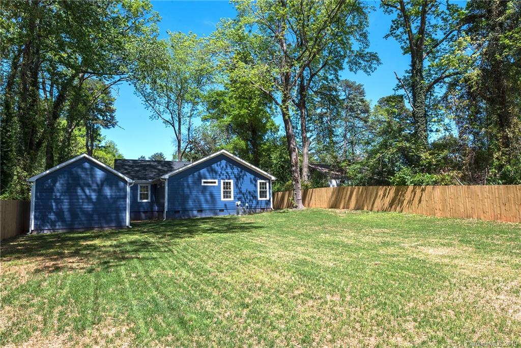 5234 Lynnville Avenue Charlotte NC 28205