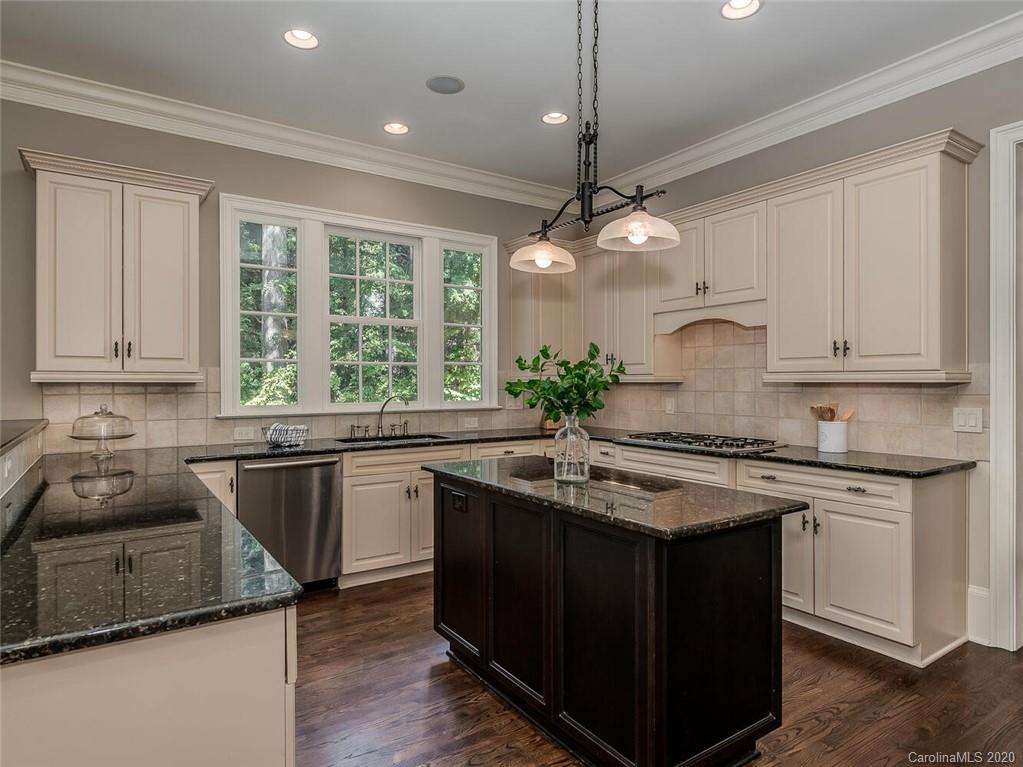 8916 Heydon Hall Circle Charlotte NC 28210