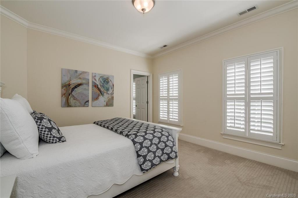 8916 Heydon Hall Circle Charlotte NC 28210