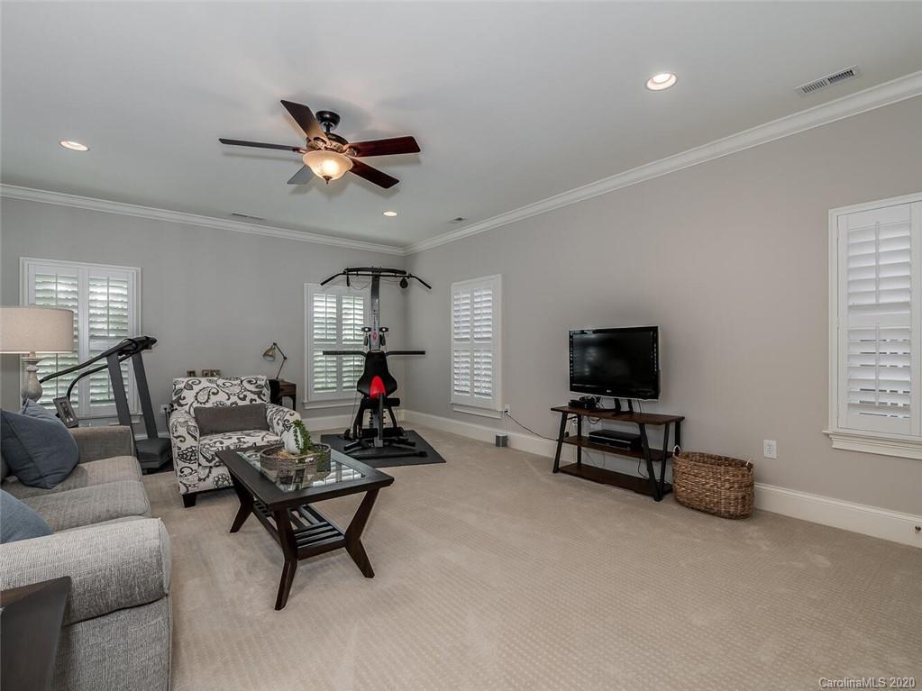 8916 Heydon Hall Circle Charlotte NC 28210