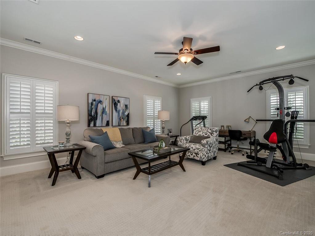 8916 Heydon Hall Circle Charlotte NC 28210