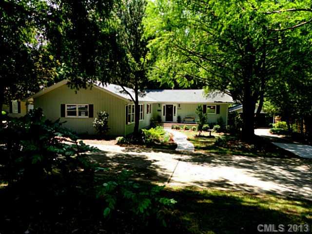 1823 Runnymede Lane Charlotte NC 28211