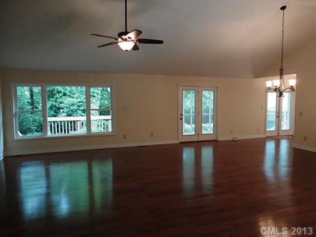 1823 Runnymede Lane Charlotte NC 28211