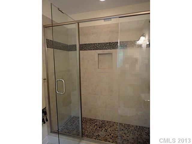 1823 Runnymede Lane Charlotte NC 28211