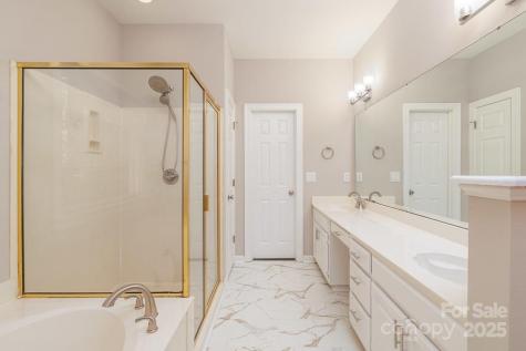 5238 Downing Creek Drive Charlotte NC 28269