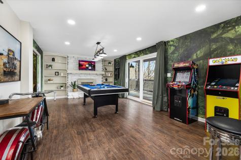 556/558 Thorncliff Drive Seven Devils NC 28604