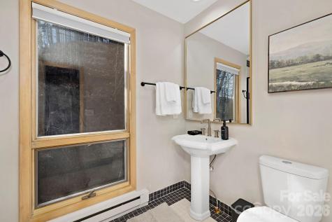 556/558 Thorncliff Drive Seven Devils NC 28604