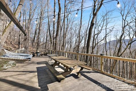 556/558 Thorncliff Drive Seven Devils NC 28604