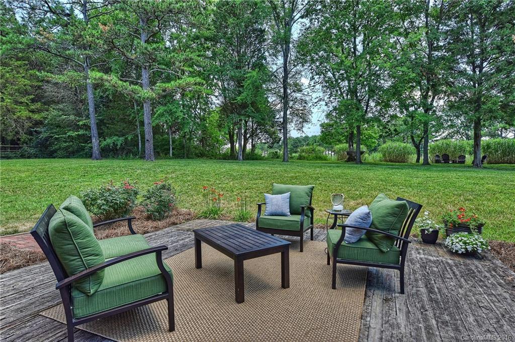 4847 Deanscroft Drive Charlotte NC 28226