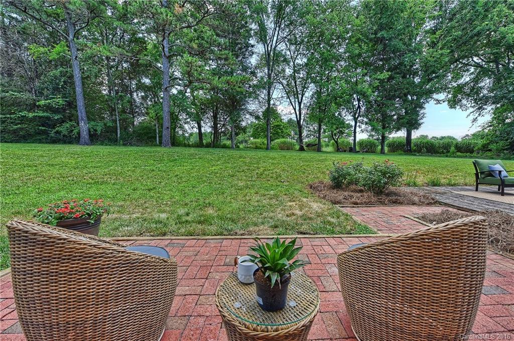 4847 Deanscroft Drive Charlotte NC 28226