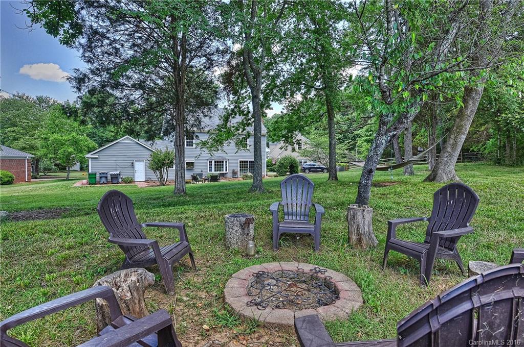 4847 Deanscroft Drive Charlotte NC 28226