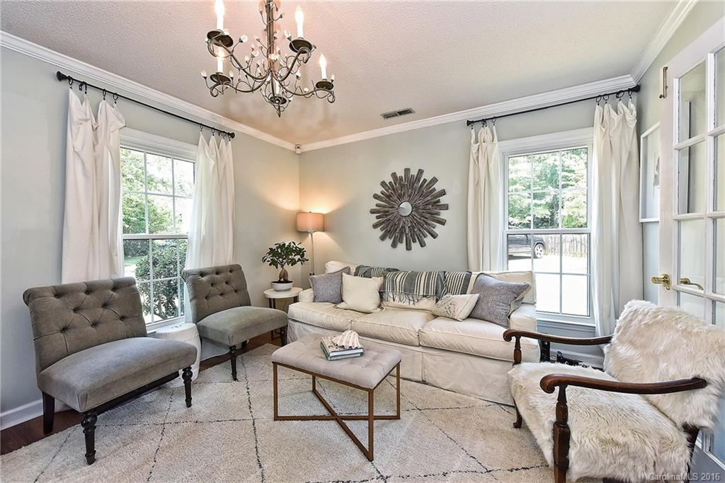 4847 Deanscroft Drive Charlotte NC 28226