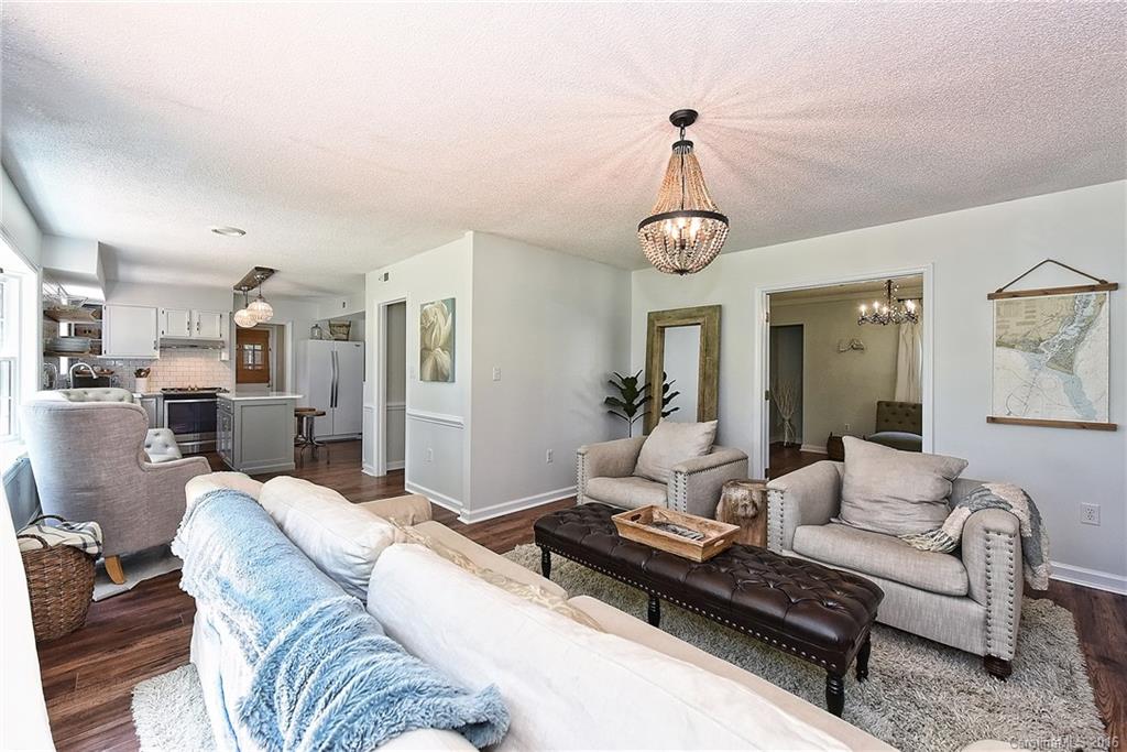 4847 Deanscroft Drive Charlotte NC 28226