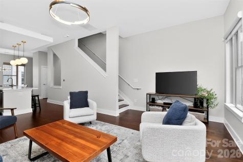 231 Doggett Street Charlotte NC 28203