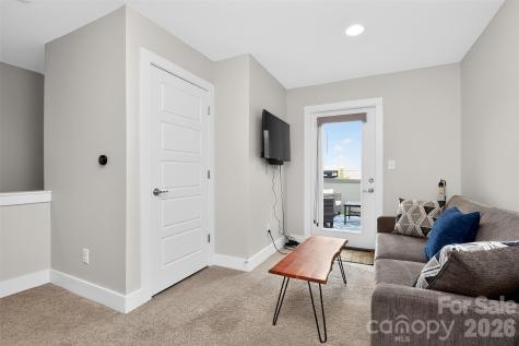 231 Doggett Street Charlotte NC 28203