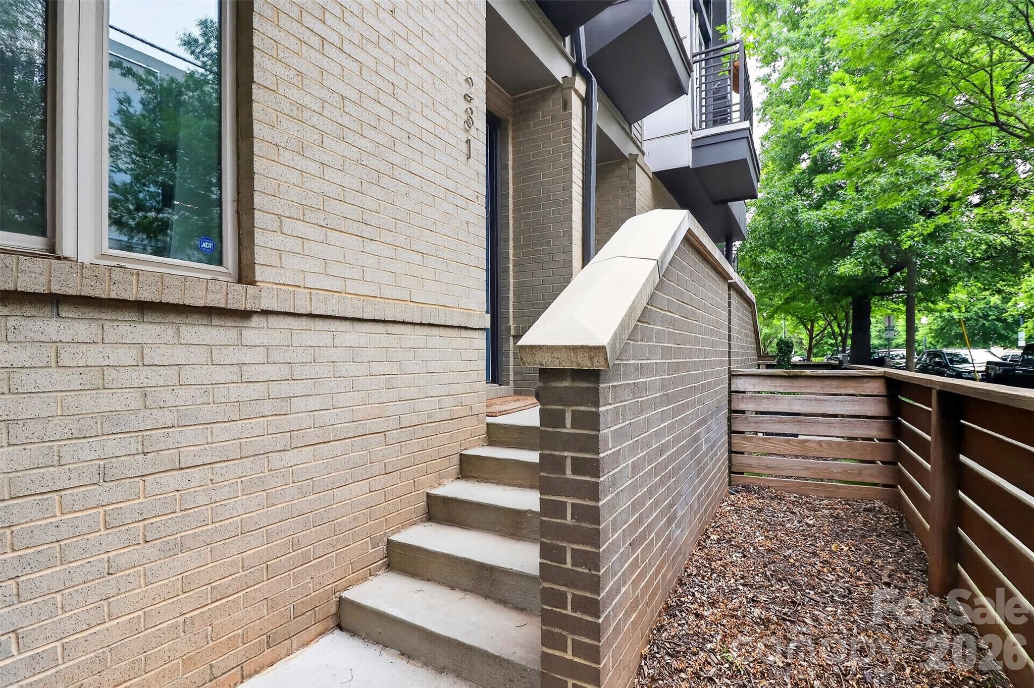 231 Doggett Street Charlotte NC 28203