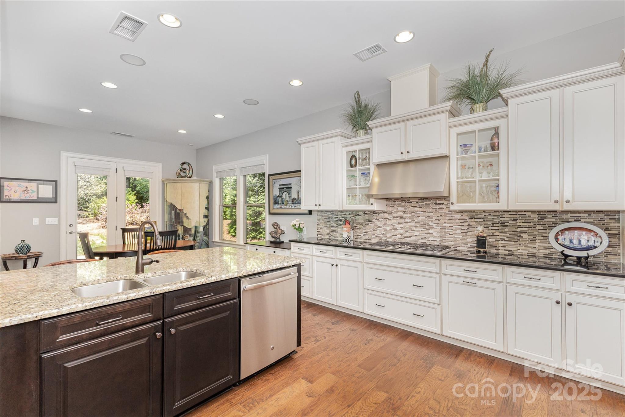 5706 Sardis Hall Court Charlotte NC 28270