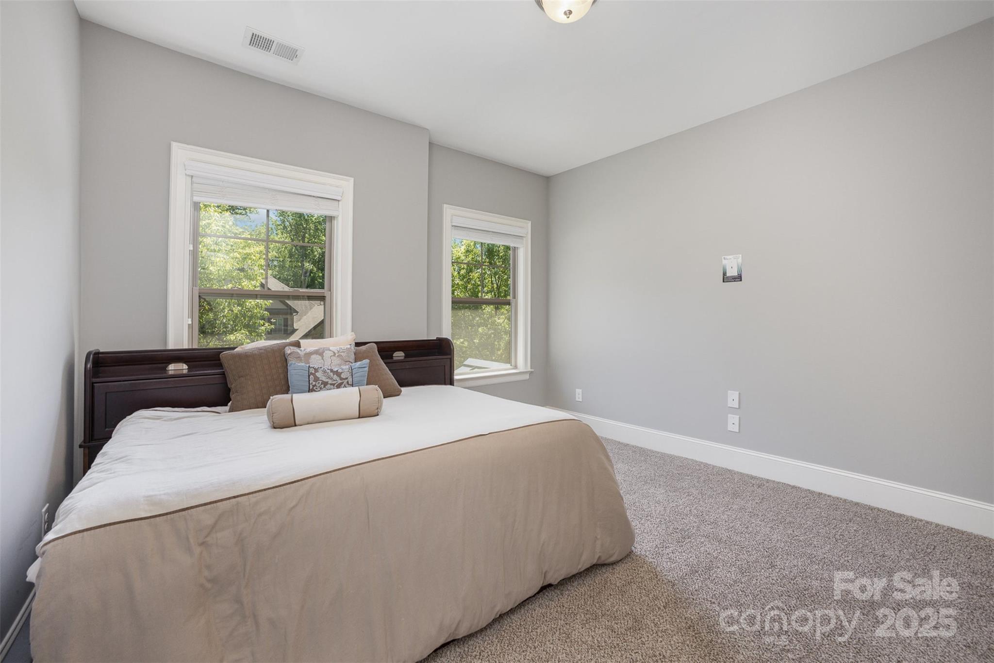 5706 Sardis Hall Court Charlotte NC 28270