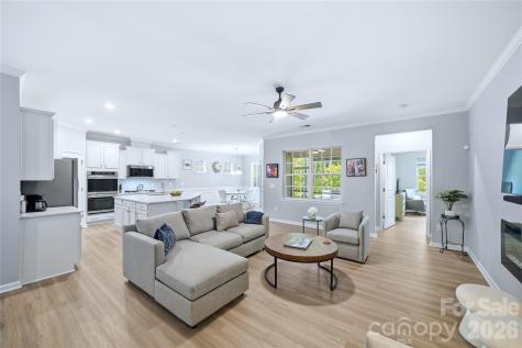 213 Picasso Trail Mount Holly NC 28120