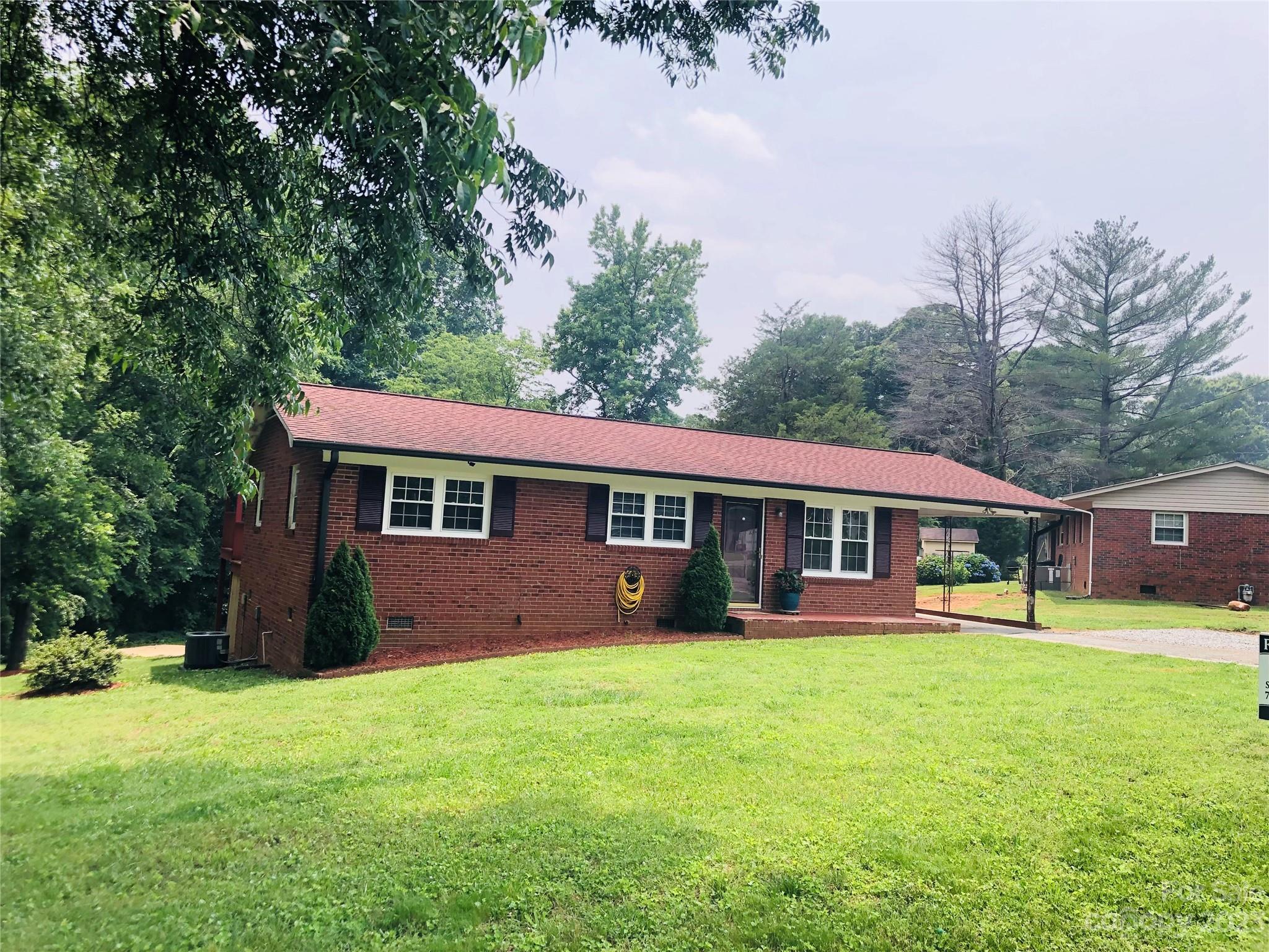 3207 Westover Road Statesville NC 28677