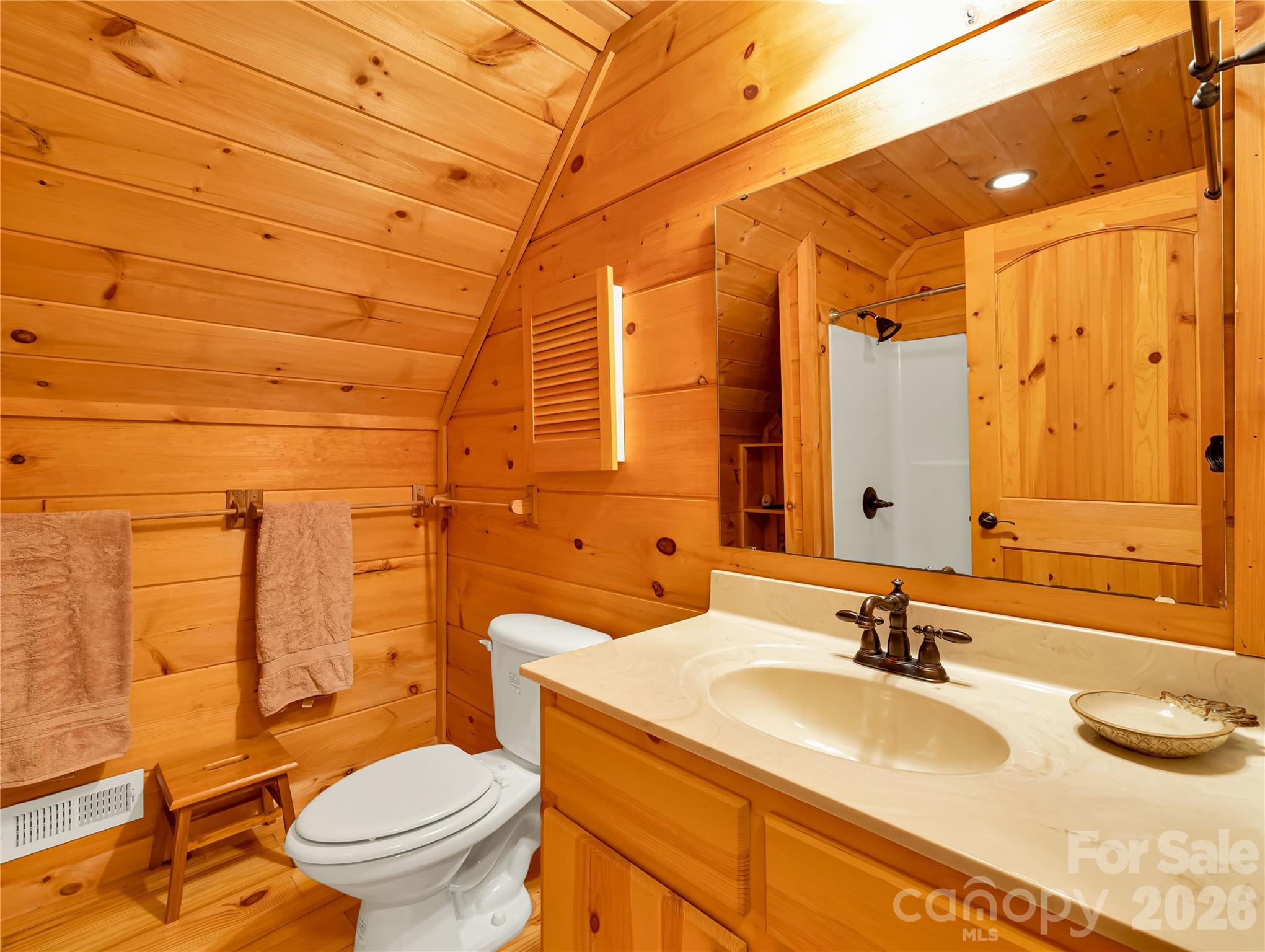 586 Tanglewood Lane Saluda NC 28773