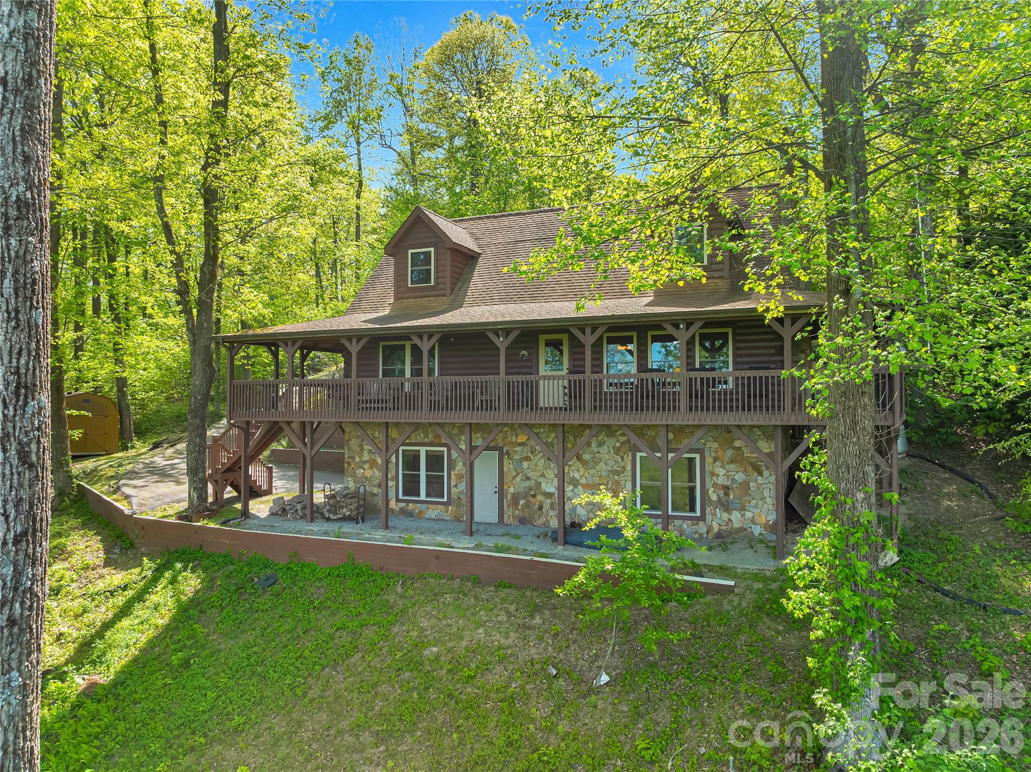 586 Tanglewood Lane Saluda NC 28773