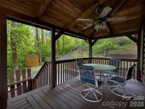 586 Tanglewood Lane Saluda NC 28773