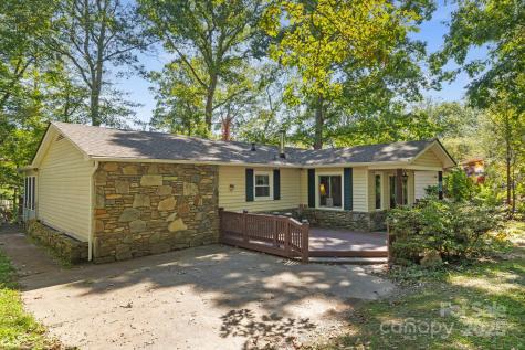 602 Tomahawk Avenue Black Mountain NC 28711