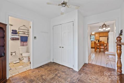602 Tomahawk Avenue Black Mountain NC 28711