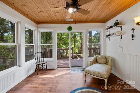 602 Tomahawk Avenue Black Mountain NC 28711