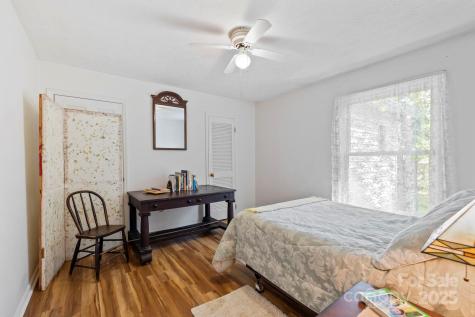 602 Tomahawk Avenue Black Mountain NC 28711
