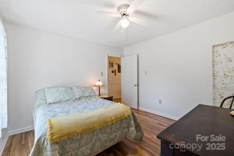 602 Tomahawk Avenue Black Mountain NC 28711