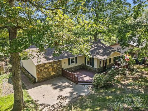 602 Tomahawk Avenue Black Mountain NC 28711