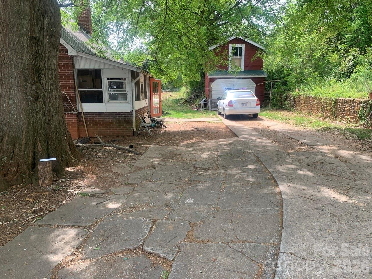 615 E Meeting Street Morganton NC 28655