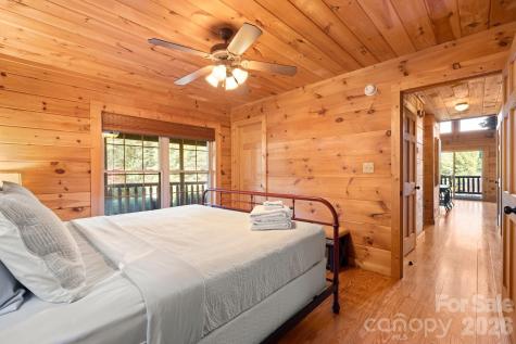 105 Palisade Drive Mill Spring NC 28756