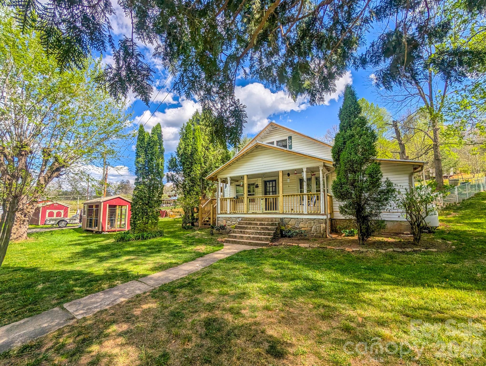 87 Henderson Lane Burnsville NC 28714