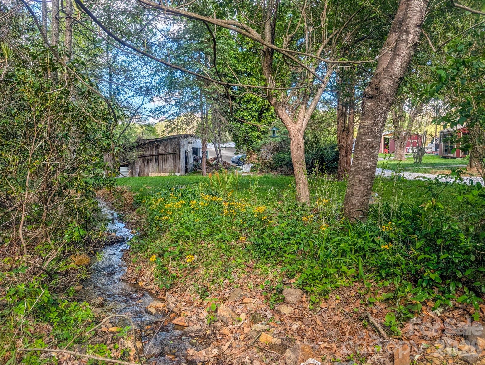 87 Henderson Lane Burnsville NC 28714