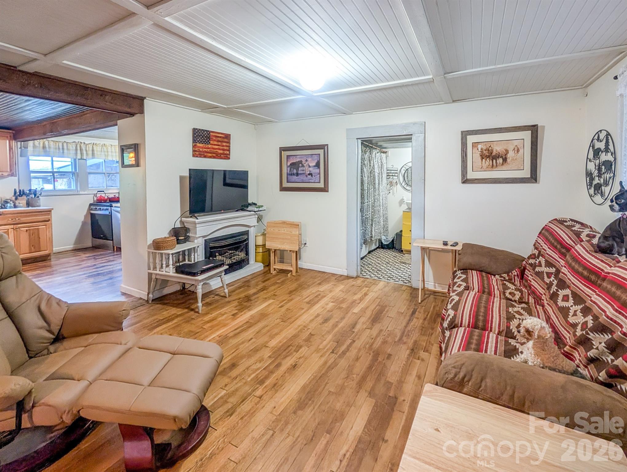 87 Henderson Lane Burnsville NC 28714