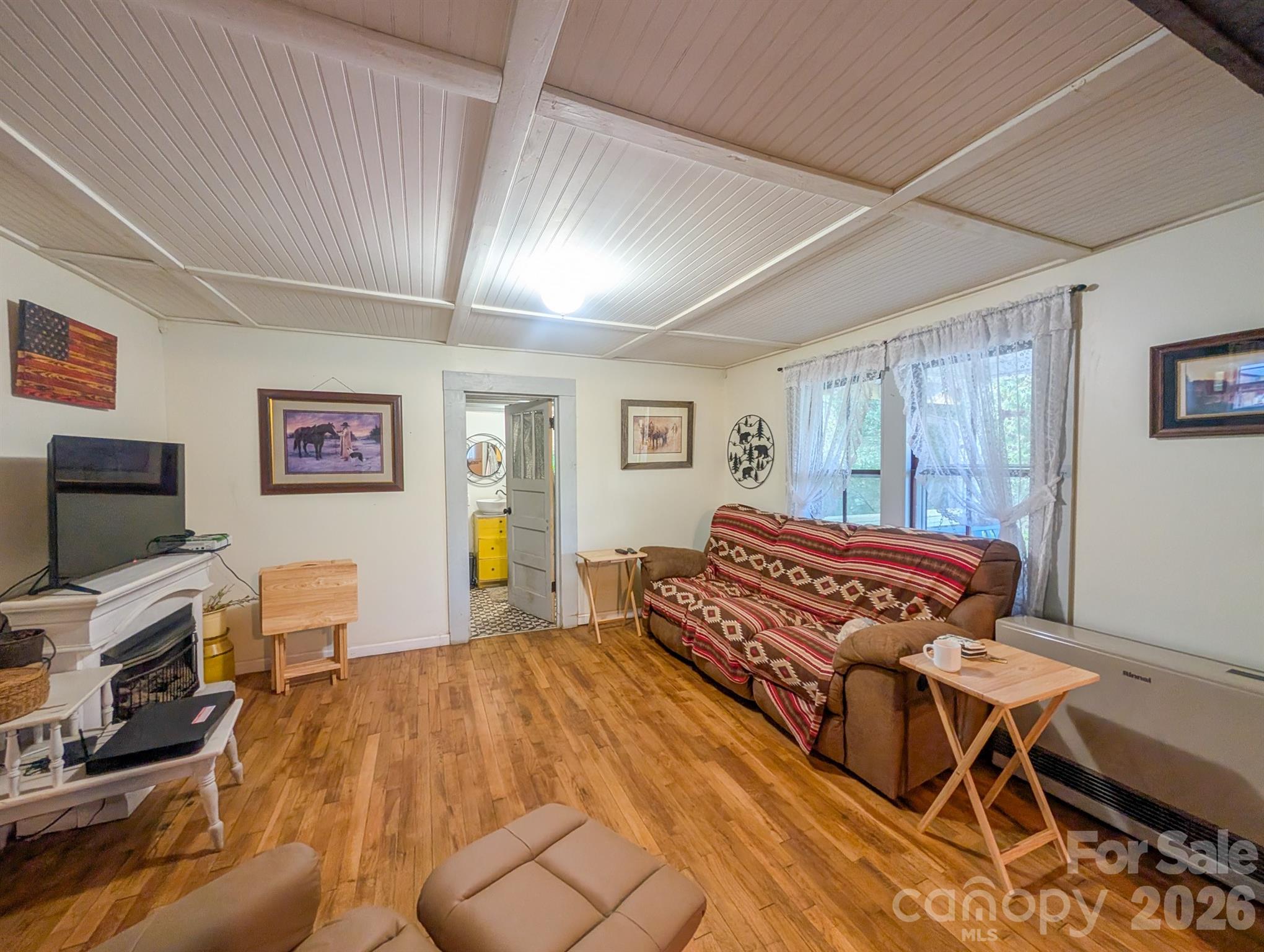 87 Henderson Lane Burnsville NC 28714