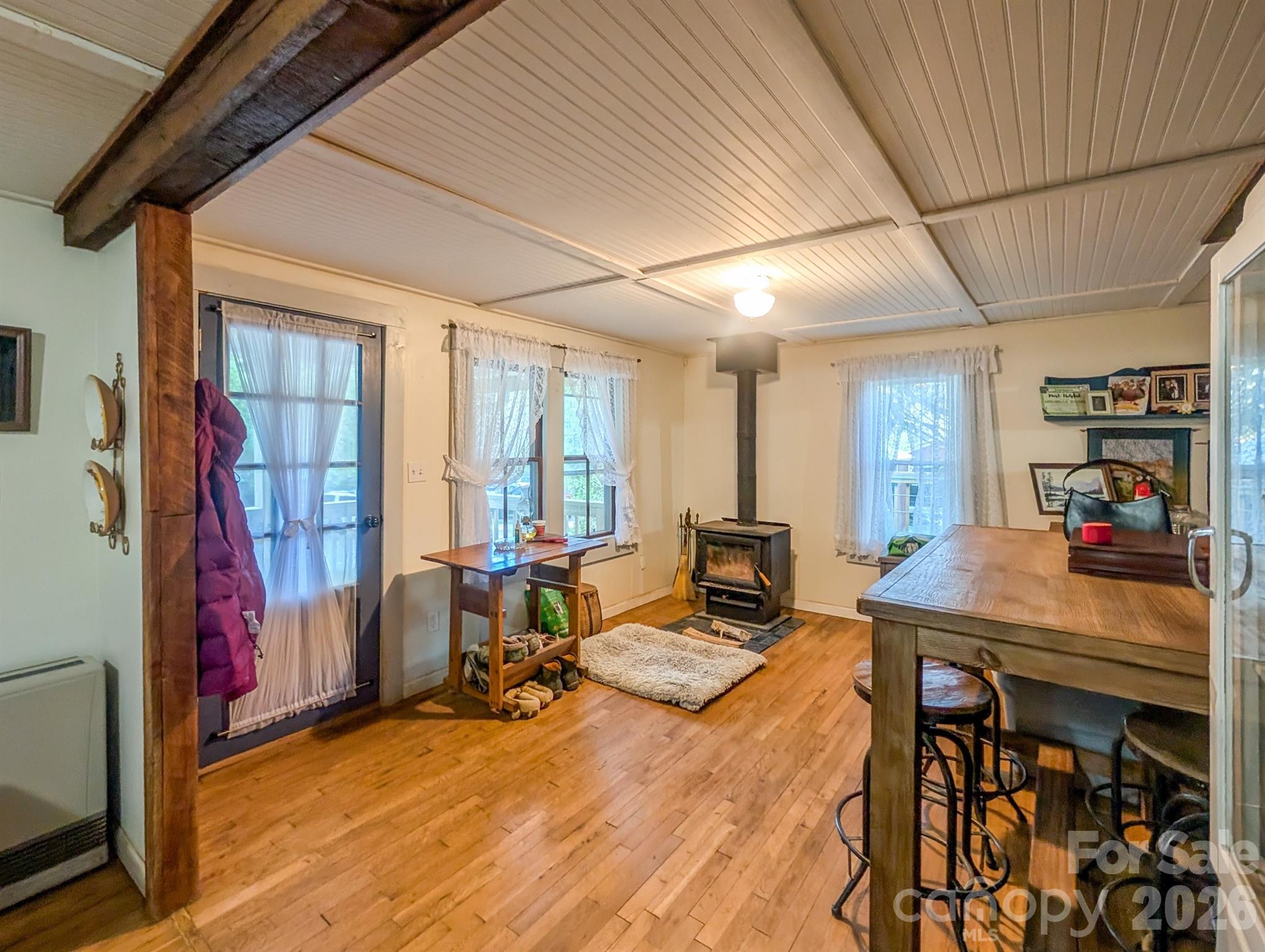 87 Henderson Lane Burnsville NC 28714